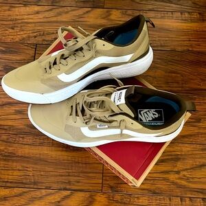Vans - Ultrarange Exo Men’s shoes